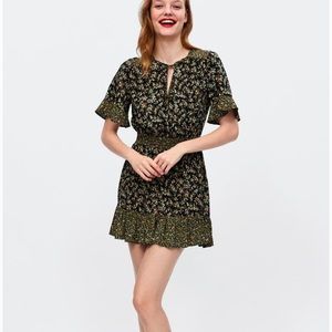 zara floral mini dress xs